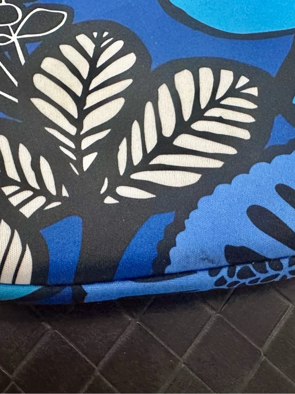 Vera Bradley Blue Floral Tech/Tablet Sleeve/Cover, Blue Bayou, Neoprene 10x8